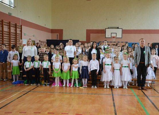 Grafika 69: Dzień Patrona Szkoły oraz Stulecie Lasów Państwowych