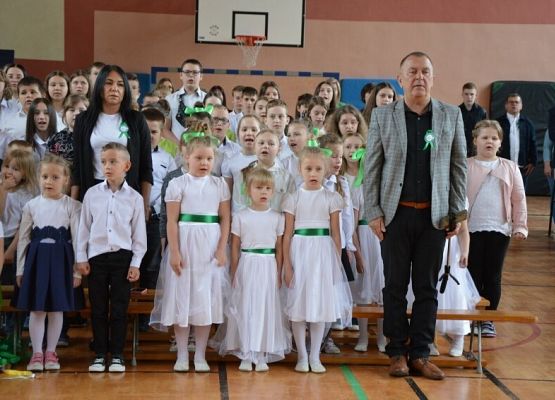 Grafika 70: Dzień Patrona Szkoły oraz Stulecie Lasów Państwowych