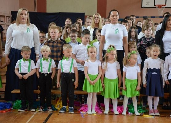 Grafika 72: Dzień Patrona Szkoły oraz Stulecie Lasów Państwowych