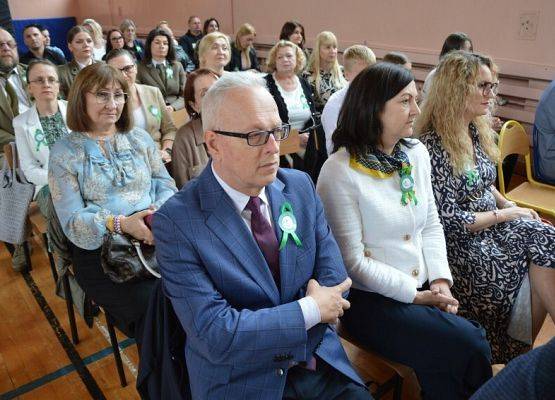 Grafika 74: Dzień Patrona Szkoły oraz Stulecie Lasów Państwowych