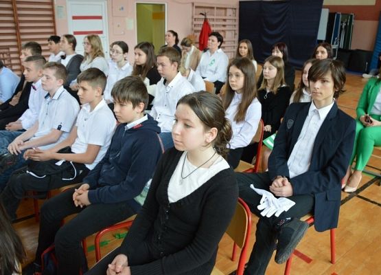 Grafika 122: Dzień Patrona Szkoły oraz Stulecie Lasów Państwowych