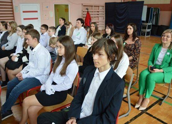 Grafika 114: Dzień Patrona Szkoły oraz Stulecie Lasów Państwowych