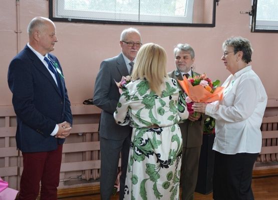 Grafika 129: Dzień Patrona Szkoły oraz Stulecie Lasów Państwowych