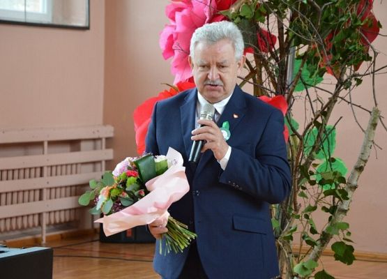 Grafika 82: Dzień Patrona Szkoły oraz Stulecie Lasów Państwowych