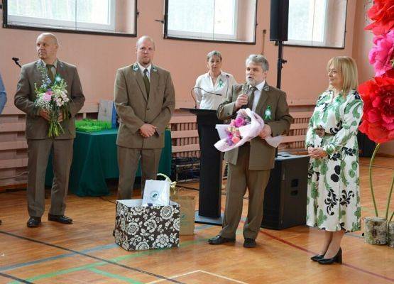 Grafika 8: Dzień Patrona Szkoły oraz Stulecie Lasów Państwowych