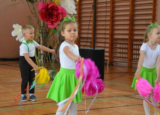 Grafika 30: Dzień Patrona Szkoły oraz Stulecie Lasów Państwowych