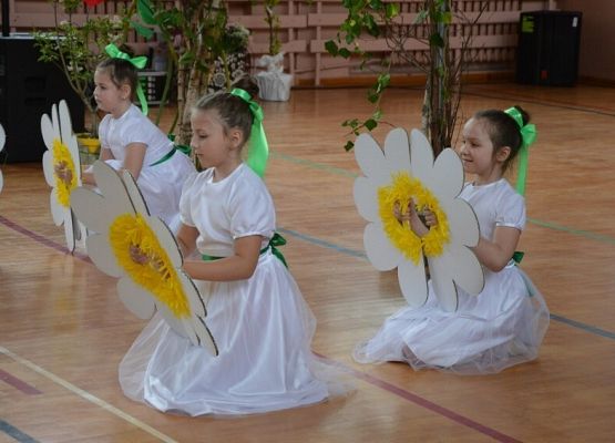 Grafika 38: Dzień Patrona Szkoły oraz Stulecie Lasów Państwowych