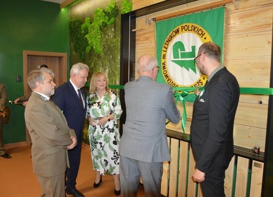 Grafika 54: Dzień Patrona Szkoły oraz Stulecie Lasów Państwowych