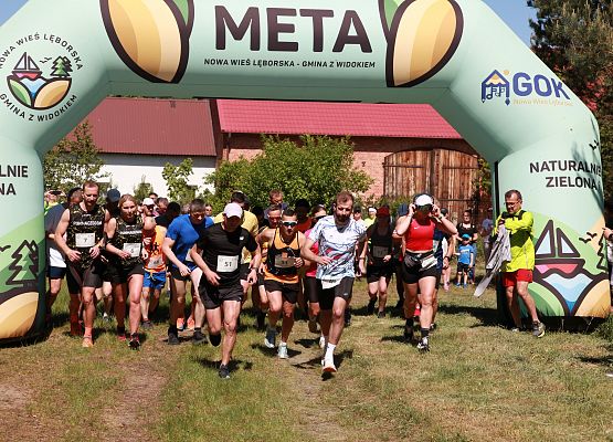 Grafika 14: "Rodzinny Bieg Leśnika" na 8 kilometrów przy Szkole Podstawowej w Leśnicach