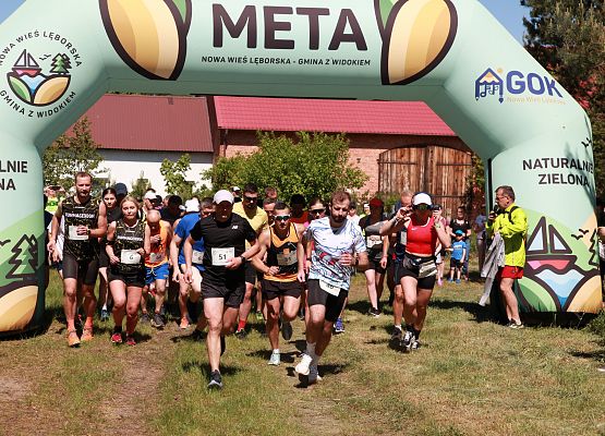 Grafika 15: "Rodzinny Bieg Leśnika" na 8 kilometrów przy Szkole Podstawowej w Leśnicach