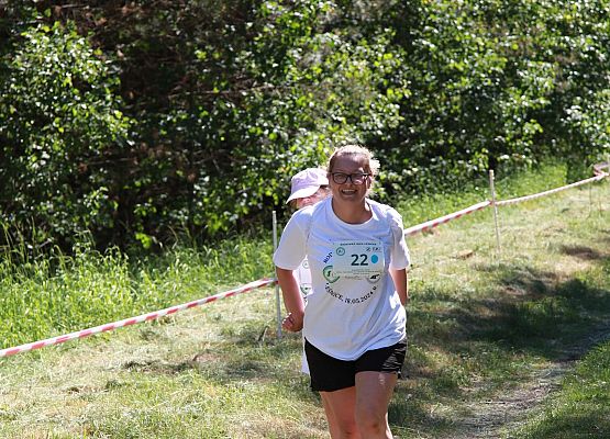 Grafika 151: "Rodzinny Bieg Leśnika" na 8 kilometrów przy Szkole Podstawowej w Leśnicach