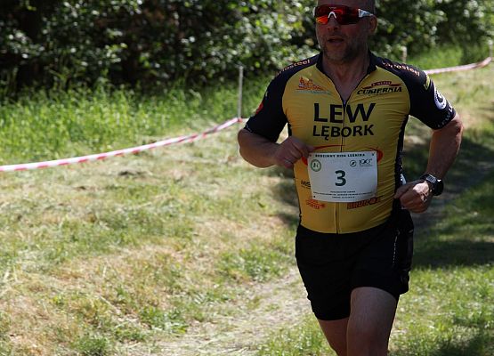 Grafika 224: "Rodzinny Bieg Leśnika" na 8 kilometrów przy Szkole Podstawowej w Leśnicach