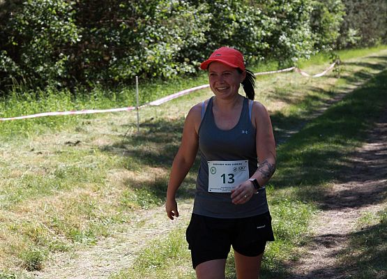 Grafika 282: "Rodzinny Bieg Leśnika" na 8 kilometrów przy Szkole Podstawowej w Leśnicach