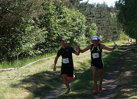 Grafika 289: "Rodzinny Bieg Leśnika" na 8 kilometrów przy Szkole Podstawowej w Leśnicach