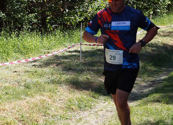 Grafika 332: "Rodzinny Bieg Leśnika" na 8 kilometrów przy Szkole Podstawowej w Leśnicach