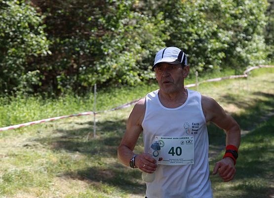 Grafika 344: "Rodzinny Bieg Leśnika" na 8 kilometrów przy Szkole Podstawowej w Leśnicach