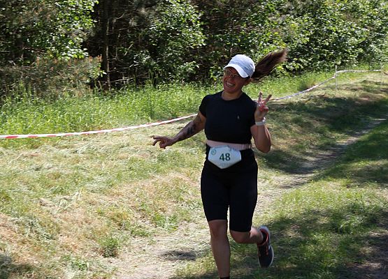 Grafika 362: "Rodzinny Bieg Leśnika" na 8 kilometrów przy Szkole Podstawowej w Leśnicach