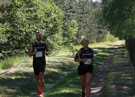 Grafika 376: "Rodzinny Bieg Leśnika" na 8 kilometrów przy Szkole Podstawowej w Leśnicach