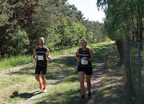 Grafika 380: "Rodzinny Bieg Leśnika" na 8 kilometrów przy Szkole Podstawowej w Leśnicach
