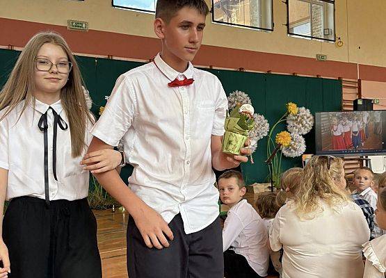 Grafika 13: Uroczyste zakończenie roku szkolnego klasy ósmej