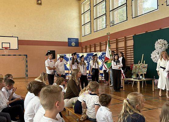 Grafika 14: Uroczyste zakończenie roku szkolnego klasy ósmej