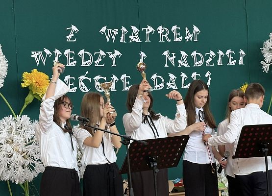 Grafika 30: Uroczyste zakończenie roku szkolnego klasy ósmej