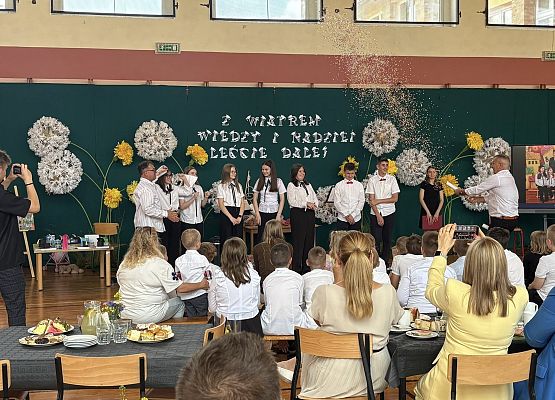 Grafika 44: Uroczyste zakończenie roku szkolnego klasy ósmej