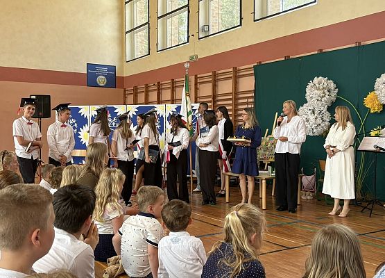 Grafika 46: Uroczyste zakończenie roku szkolnego klasy ósmej