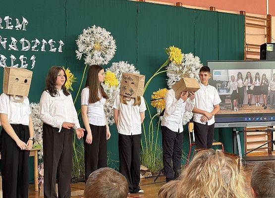 Grafika 47: Uroczyste zakończenie roku szkolnego klasy ósmej