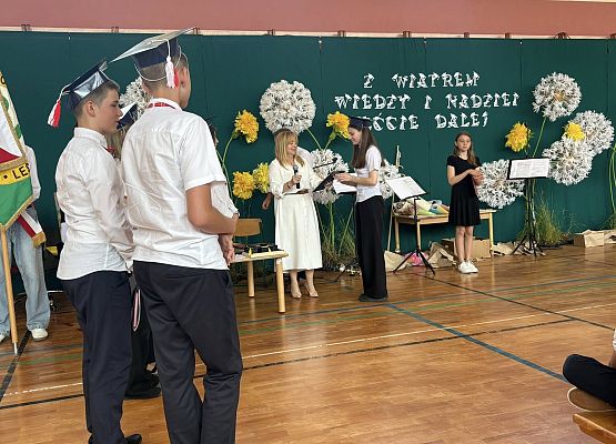 Grafika 65: Uroczyste zakończenie roku szkolnego klasy ósmej