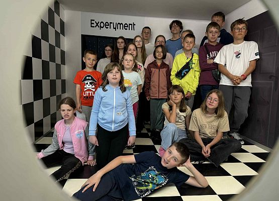 Wycieczka w nagrodę za wyniki w nauce grafika