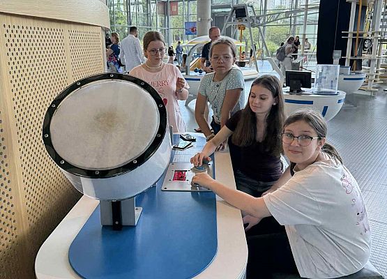 Wycieczka w nagrodę za wyniki w nauce grafika