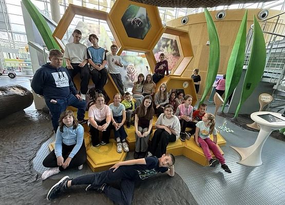 Wycieczka w nagrodę za wyniki w nauce grafika