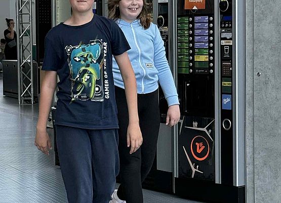 Wycieczka w nagrodę za wyniki w nauce grafika