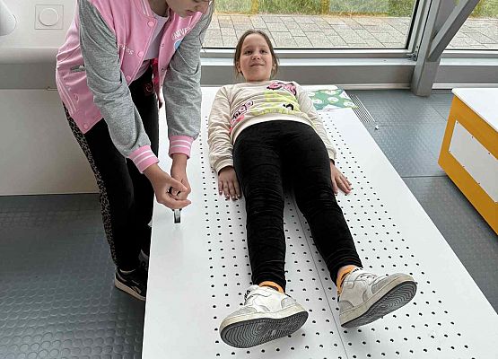 Wycieczka w nagrodę za wyniki w nauce grafika