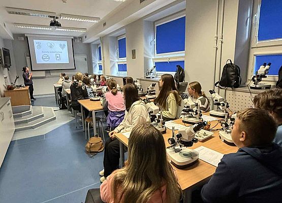 Wycieczka w nagrodę za wyniki w nauce grafika