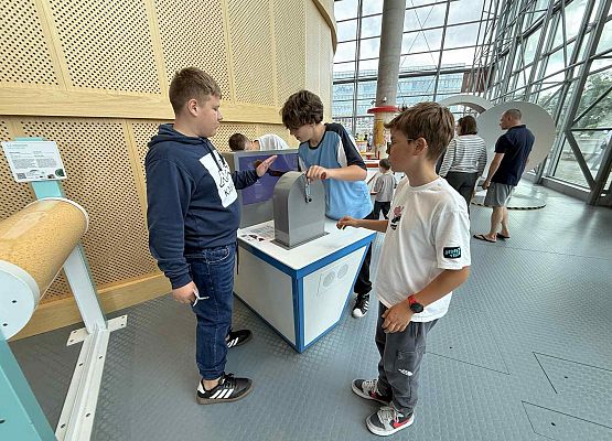 Wycieczka w nagrodę za wyniki w nauce grafika