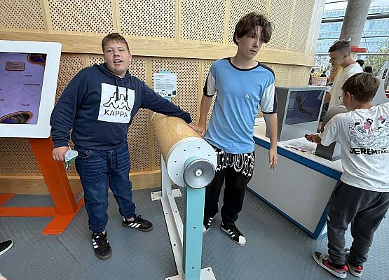 Wycieczka w nagrodę za wyniki w nauce grafika