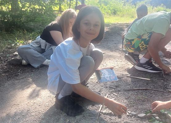 Grafika 4: Leśne medytacje