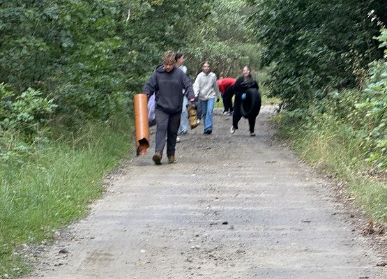 Grafika 18: ,,W naturę z kulturą"