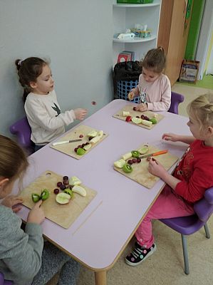 Grafika #2: Robimy owocowe szaszłyki