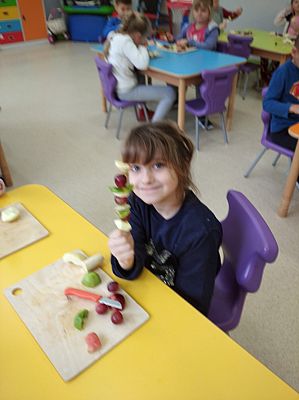 Grafika #13: Robimy owocowe szaszłyki