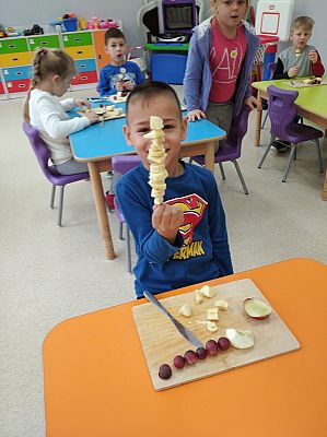 Grafika #7: Robimy owocowe szaszłyki