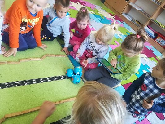 Grafika #19: Projekt PRZEDSZKOLE Z KLASĄ