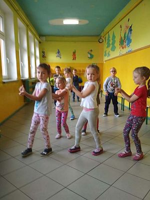 Grafika #14: Projekt PRZEDSZKOLE Z KLASĄ