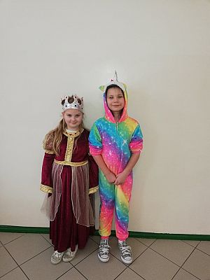 Grafika #4: BAL KARNAWAŁOWY W KLASIE II