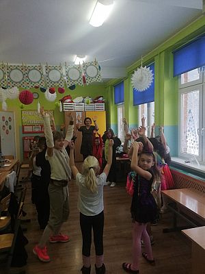 Grafika #7: BAL KARNAWAŁOWY W KLASIE II