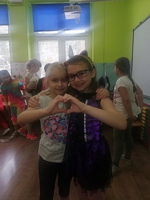 Grafika #12: BAL KARNAWAŁOWY W KLASIE II