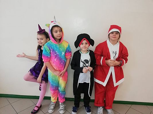 Grafika #15: BAL KARNAWAŁOWY W KLASIE II