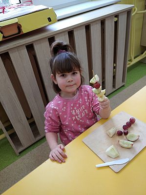 Grafika #14: Robimy owocowe szaszłyki